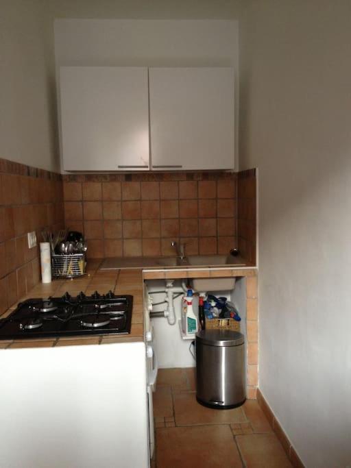 Location Studio Place Du Marche 4Eme Etage Bastia  Luaran gambar